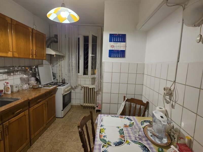 Titan- apropae de parc IOR- 5  minute metrou