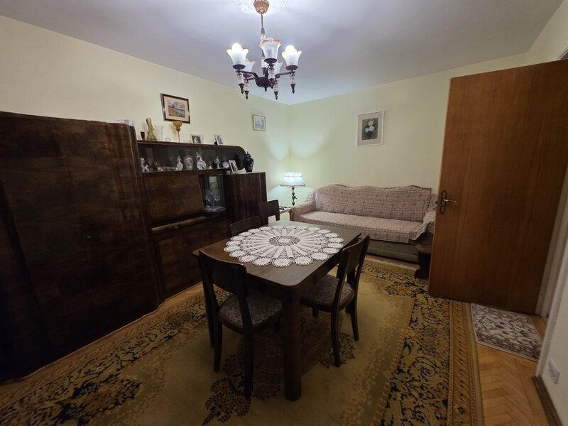 Titan- apropae de parc IOR- 5  minute metrou